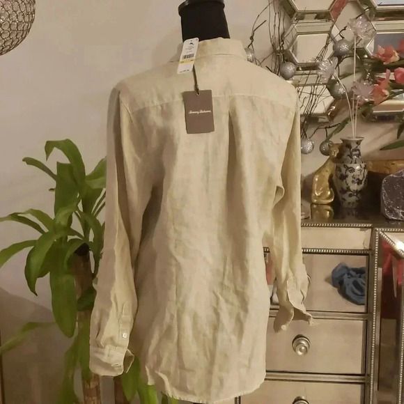 TOMMY Bahama long sleeve shirt size M NWT - Picture 5 of 7